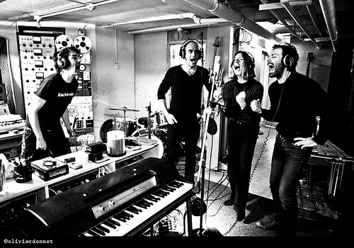 The Experimental Tropic Blues Band - Trois questions à Jon spencer Le flamboyant leader du Blues Explosion connaît le Lower East Side comme (PRESS, BELGIUM)