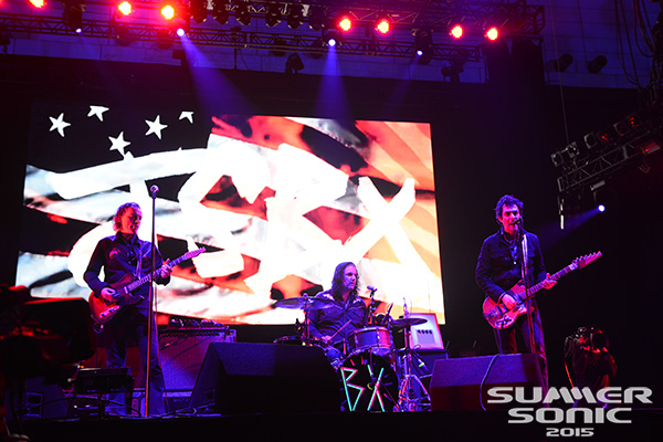 http://www.summersonic.com/2015/gallery/artists/019.html