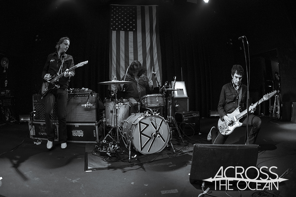 http://acrosstheocean.com.au/photos/the-jon-spencer-blues-explosion-the-manning-bar-7th-august-15-photos/