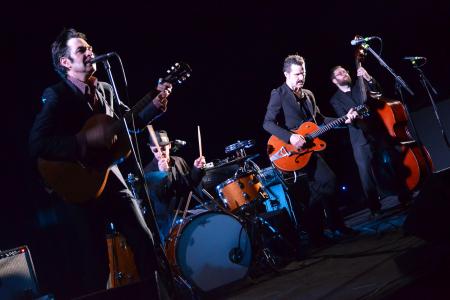 http://www.lardennais.fr/720112/article/2016-05-08/un-dimanche-rock-n-roll-a-lamjc-calonne-de-sedan