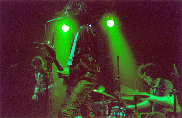 The Jon Spencer Blues Explosion - Aqualung Bar, Maringá, Brazil (April 2001)